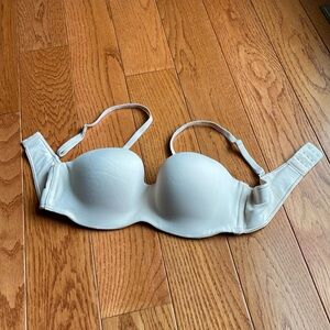 Victoria’s Secret convertible strapless bra nude 34C